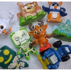 Kinder toy mixed  lot 8 pieces